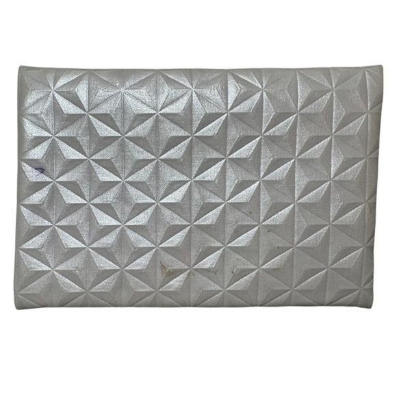 Pearly White Geometric Pouch - Picture 2 of 3